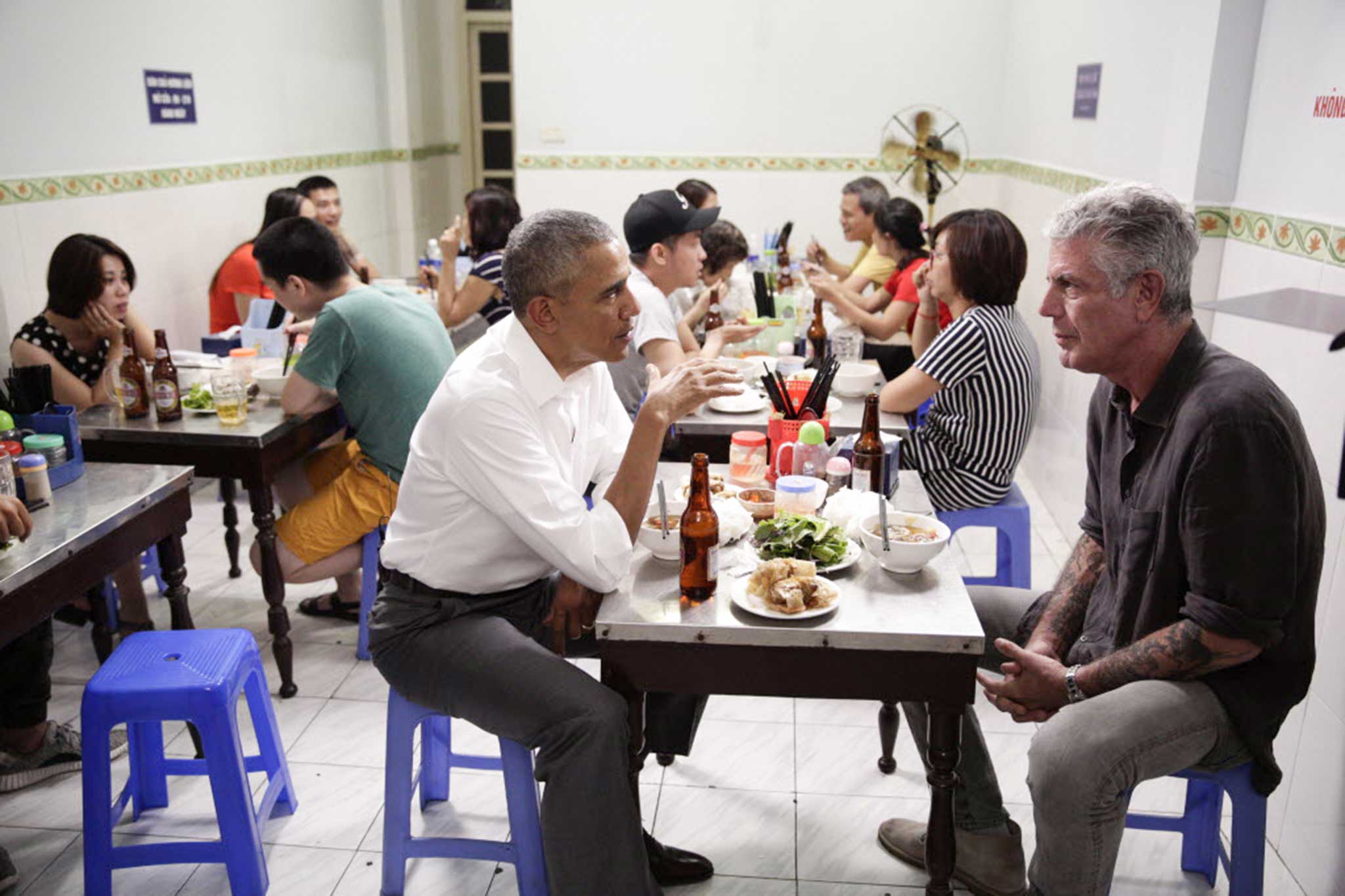 Barack Obama And Anthony Bourdain In Hanoi