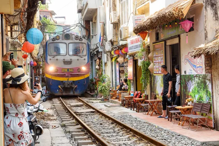 Quang Phu Cau Incense Village & Hanoi Train Street (SIC)