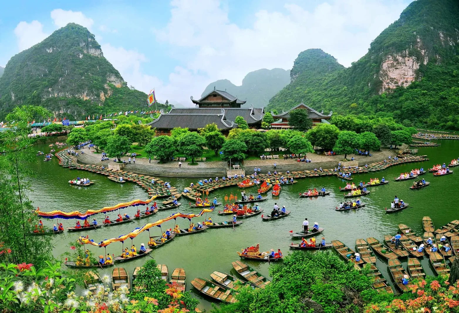 5 Days Hanoi – Ninh Binh – Halong Bay – Short Excursion