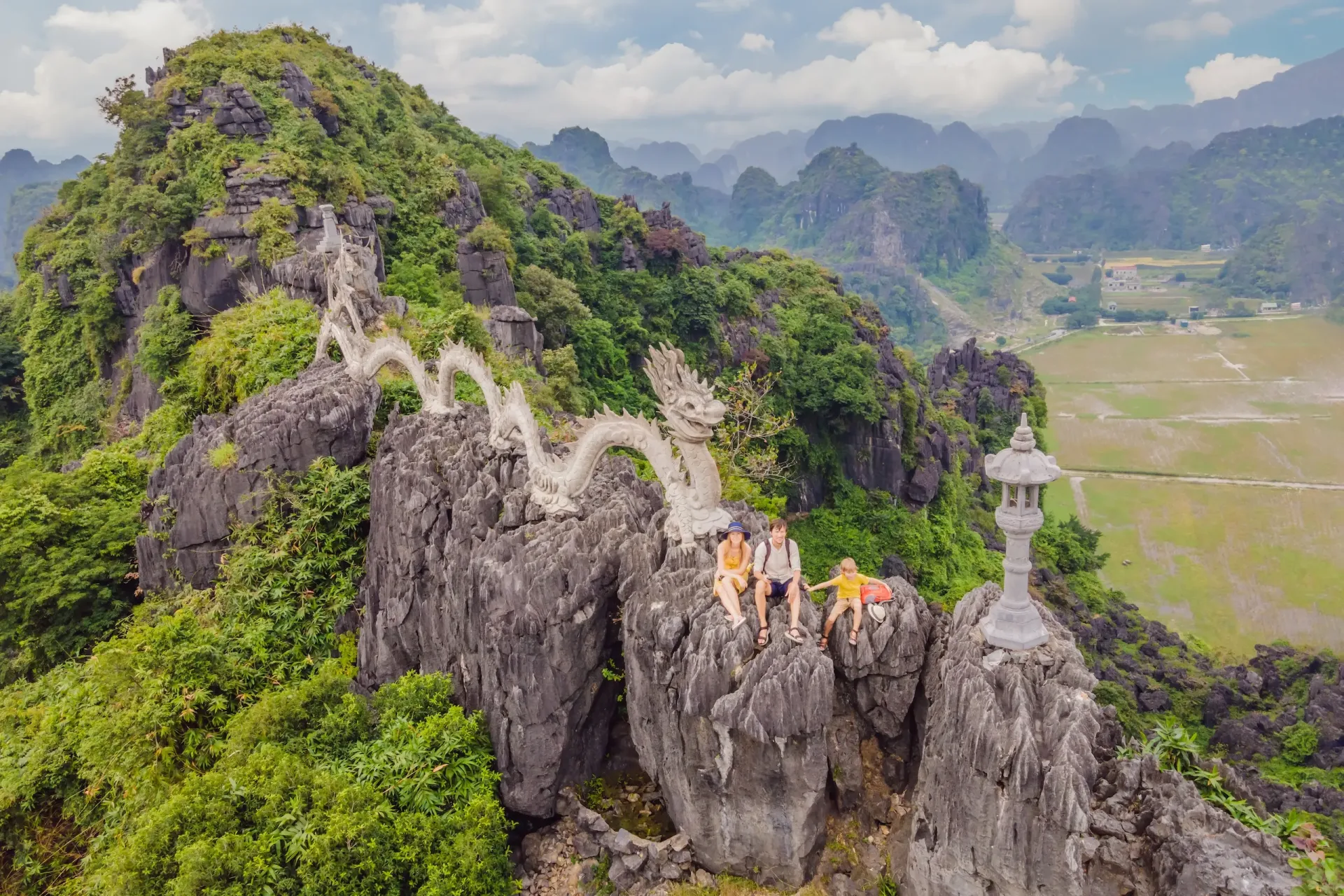 Ninh Binh VN 2poa