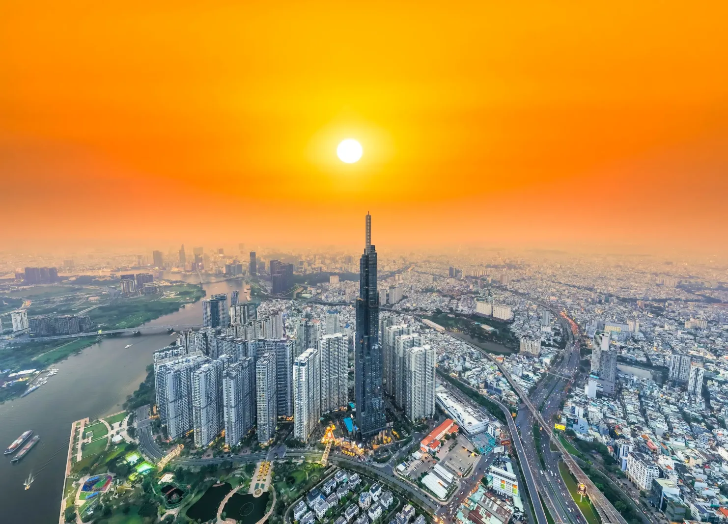 Tower Saigon VN akd